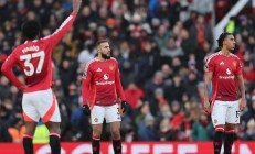 爱游戏登录-利物浦遭淘汰，四强梦碎