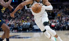 雄鹿力克灰熊，字母哥31分9篮板