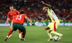 爱游戏在线登录-葡萄牙对决瑞典，巅峰对决胜者崛起的简单介绍