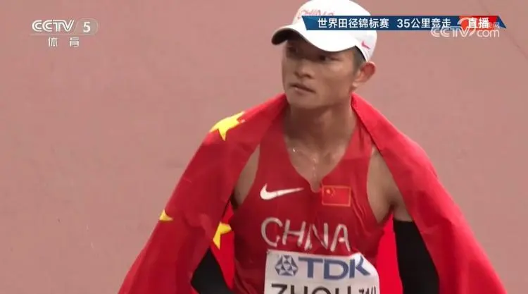 呼啸而过！加拿大田径选手金牌当空飞舞的简单介绍