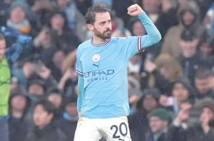 曼联展现实力,莱斯特城在英超联赛中败北的简单介绍 曼联展现实力,莱斯特城在英超联赛中败北的简单介绍