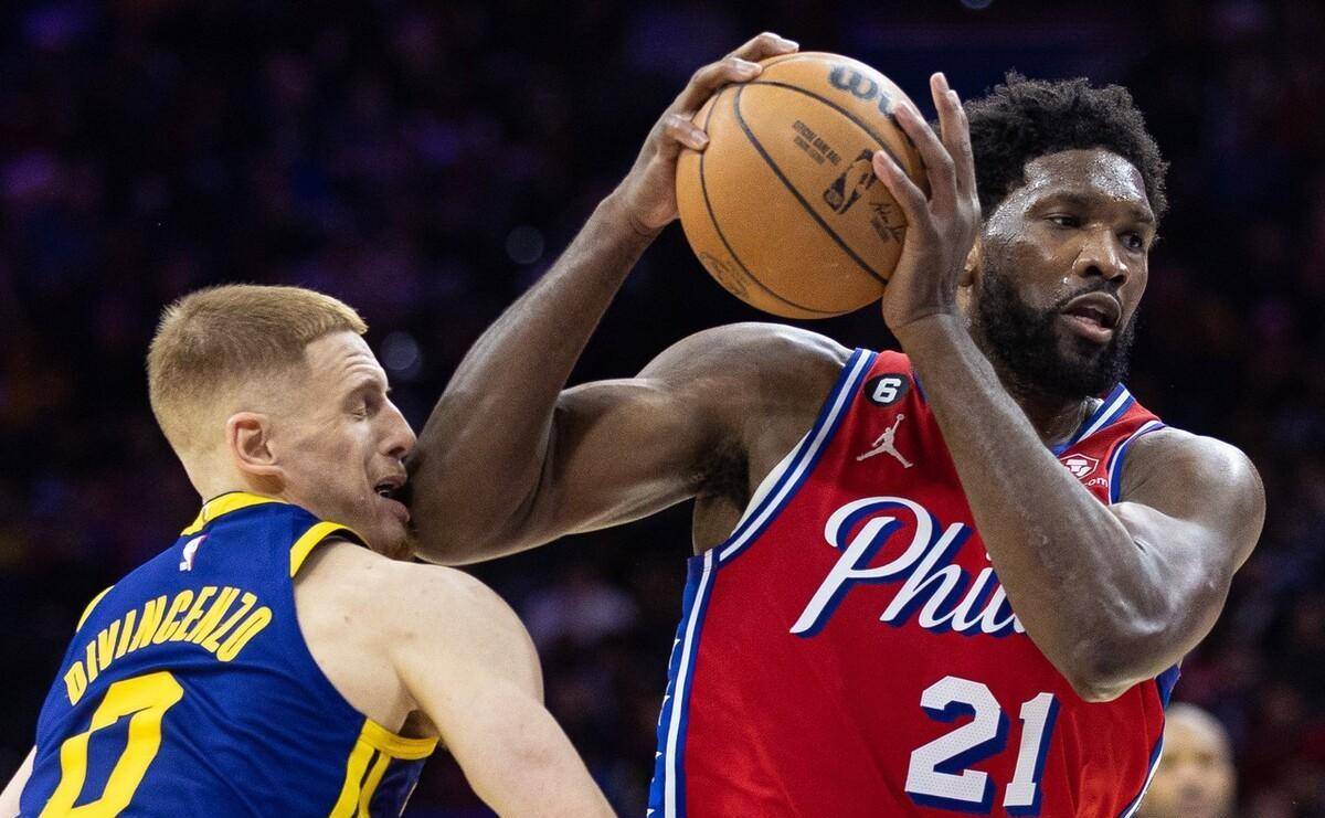 关于惊险胜利:哈尔滨队压哨三分球绝杀的信息 关于惊险胜利:哈尔滨队压哨三分球绝杀的信息