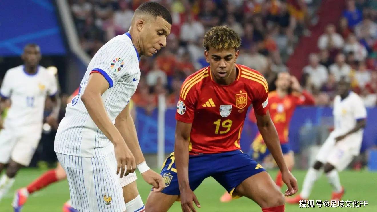 包含姆巴佩PK亚马尔新：法国新星超越阿根廷巨星，再次展现超凡技艺的词条