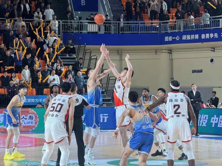 江苏肯帝亚主帅呼吁球员团结一心,迎接下一场胜利挑战的简单介绍 江苏肯帝亚主帅呼吁球员团结一心,迎接下一场胜利挑战的简单介绍