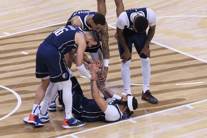 包含独行侠击败公牛,哈里斯全场砍下30+成为焦点的词条 包含独行侠击败公牛,哈里斯全场砍下30+成为焦点的词条