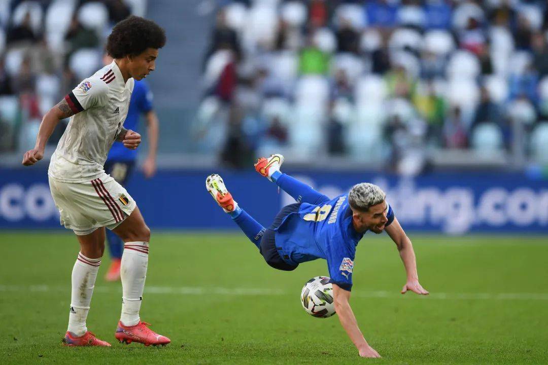 法国射击选手力克对手,夺得季军 法国射击选手力克对手,夺得季军