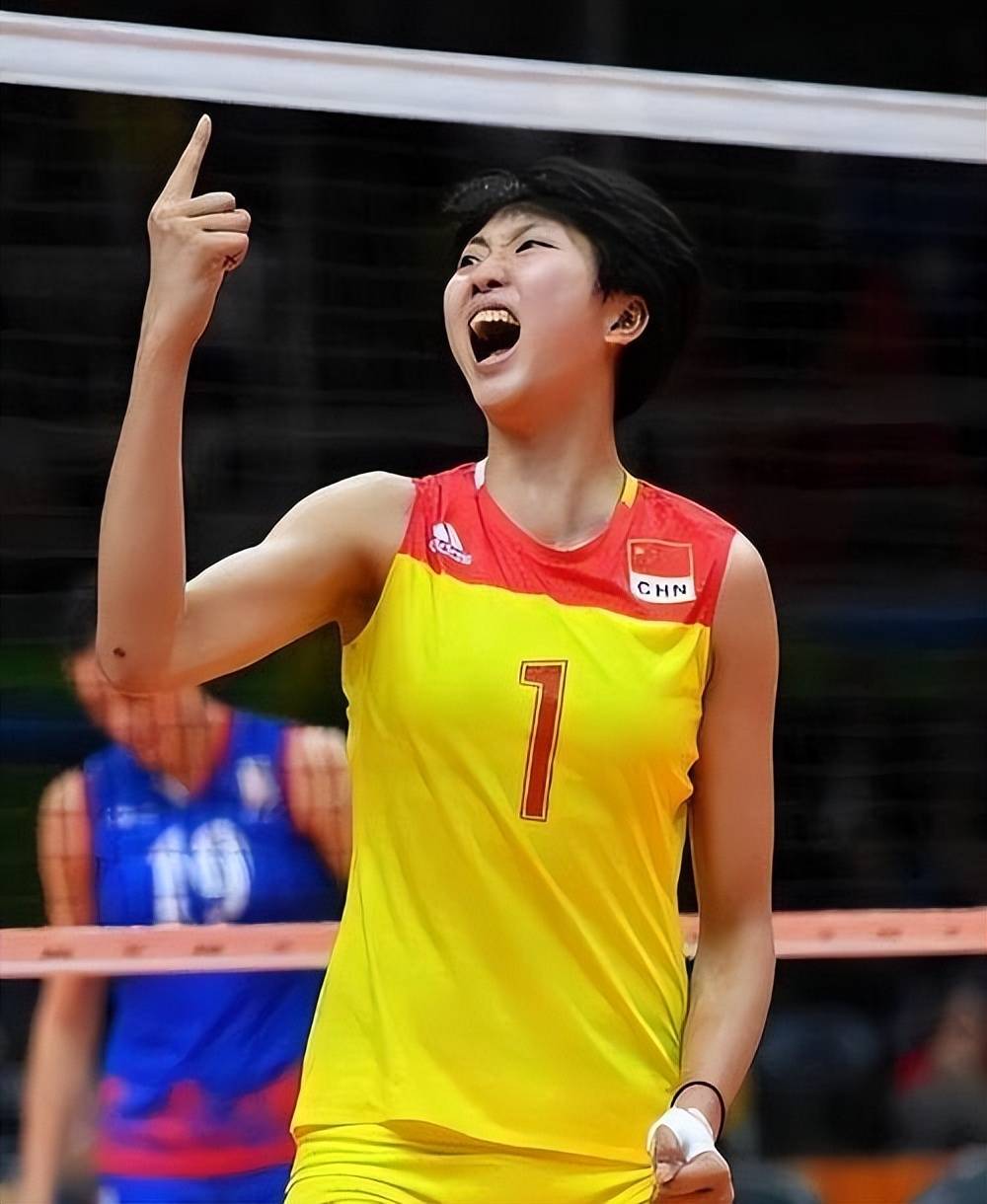 排球赛场名将相遇,华丽扣杀无可阻挡的简单介绍 排球赛场名将相遇,华丽扣杀无可阻挡的简单介绍